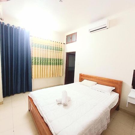 Khach San Huong Quynh Hotel Cidade de Ho Chi Minh Exterior foto